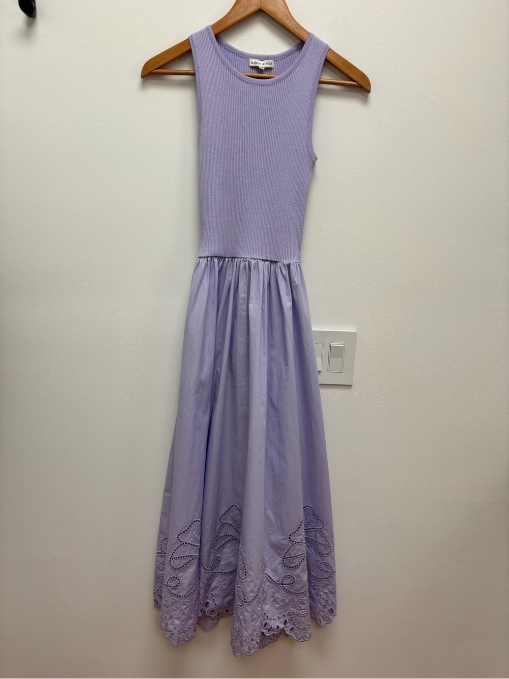 Nwot Moon River Sleeveless Embroidered Lavender Maxi Dress Mixed Media Xs